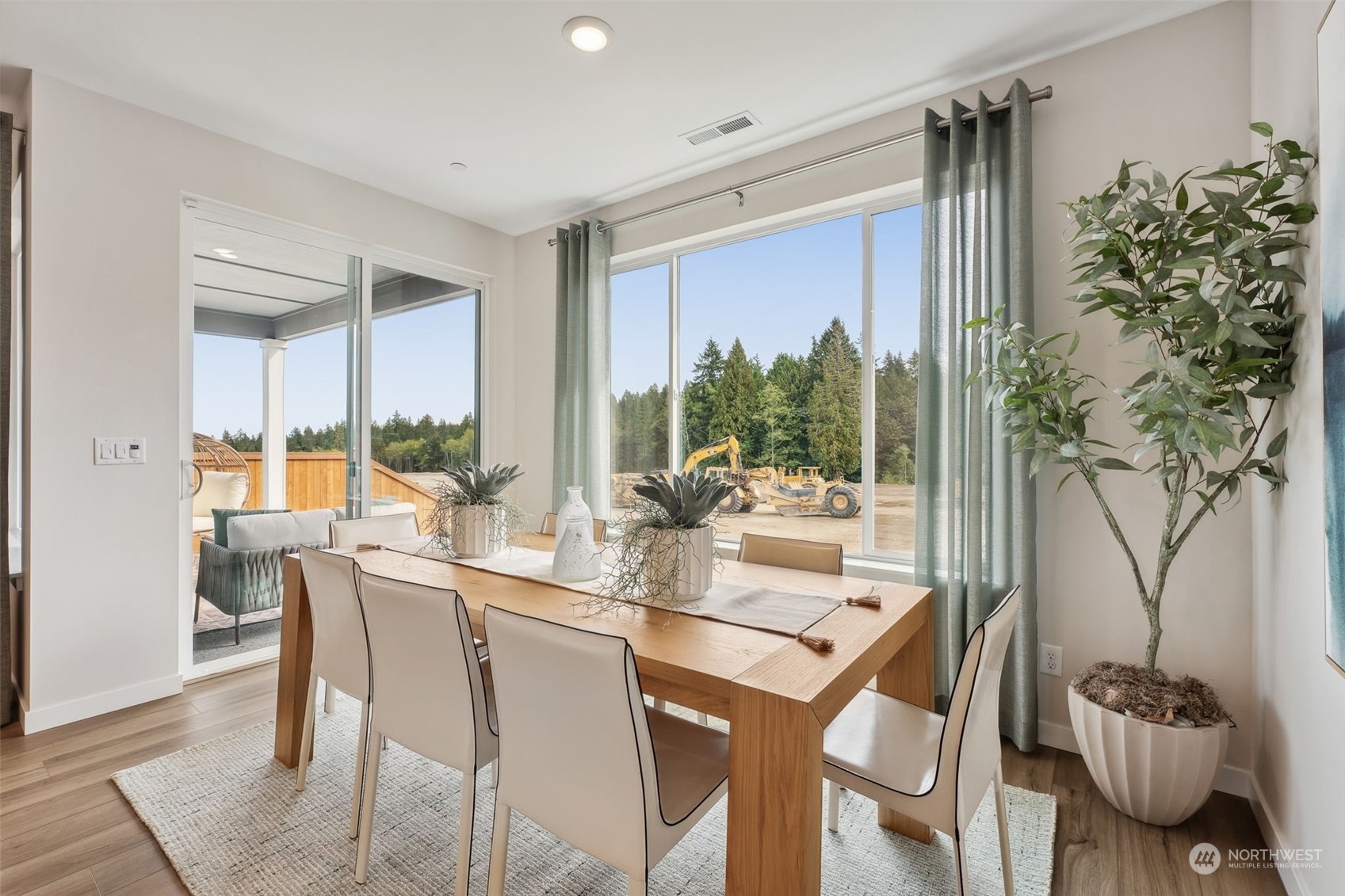3868 McCormick Village Drive Unit: 11