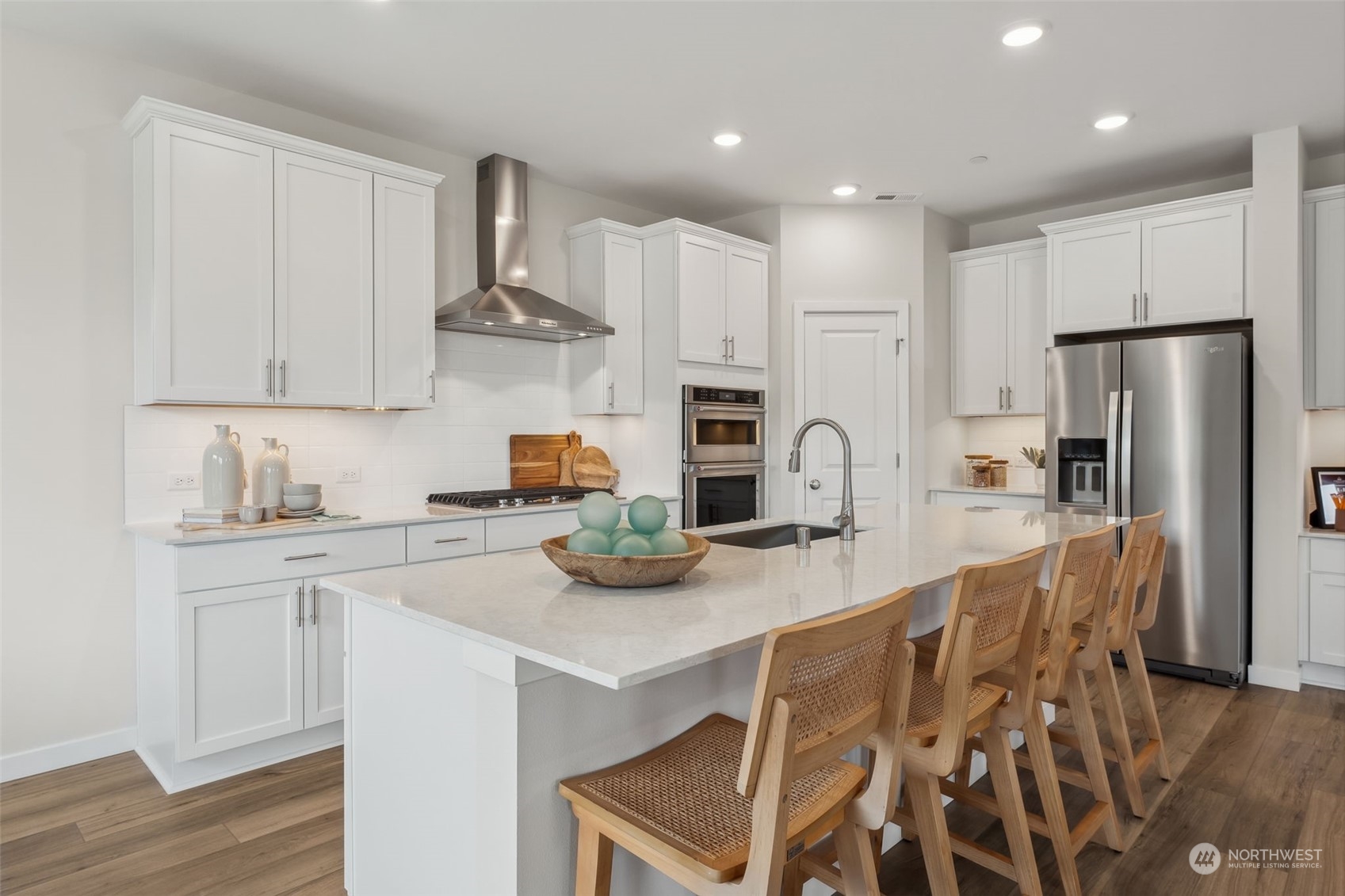 3868 McCormick Village Drive Unit: 11