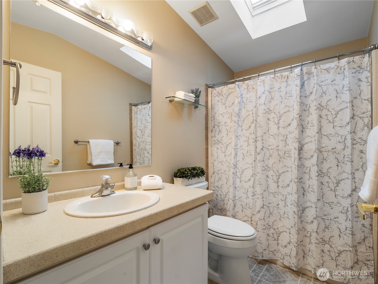 306 Willow Street SW Unit: 13