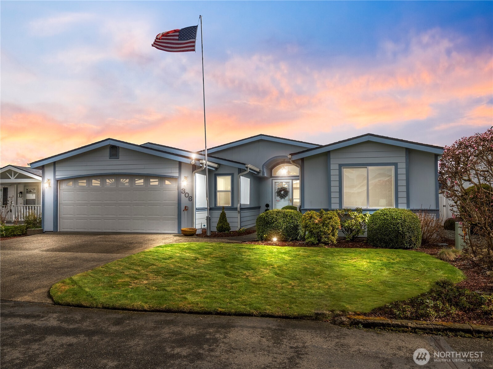 306 Willow Street SW Unit: 13