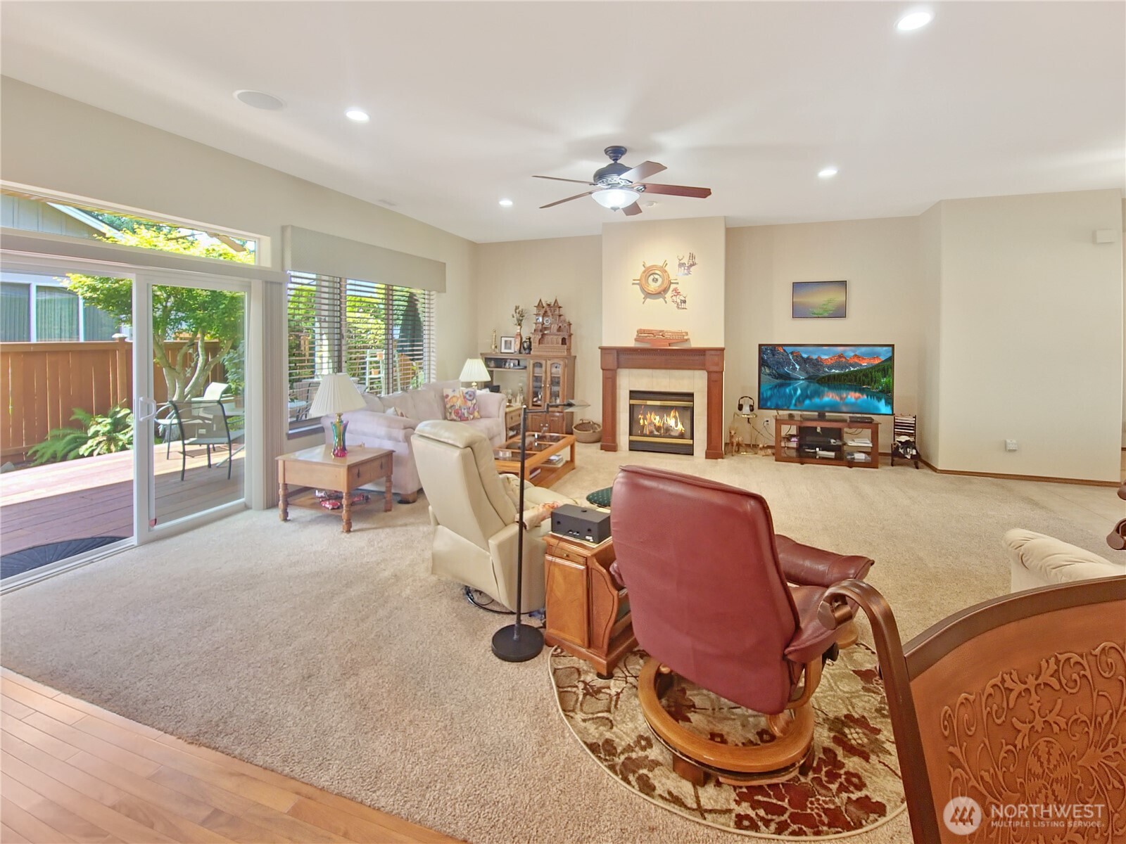 8516 Bainbridge Loop NE