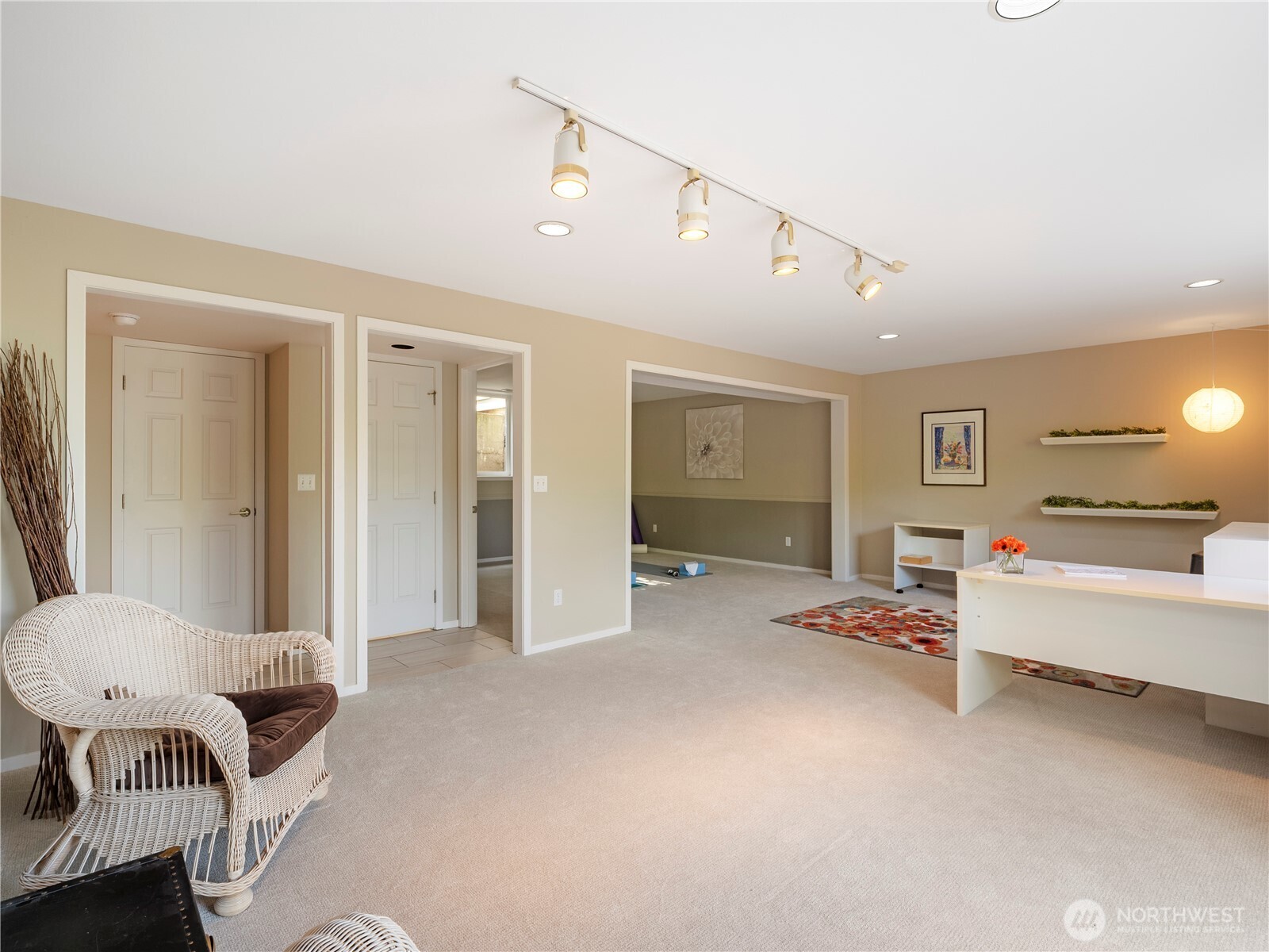 6555 Snug Harbor Lane