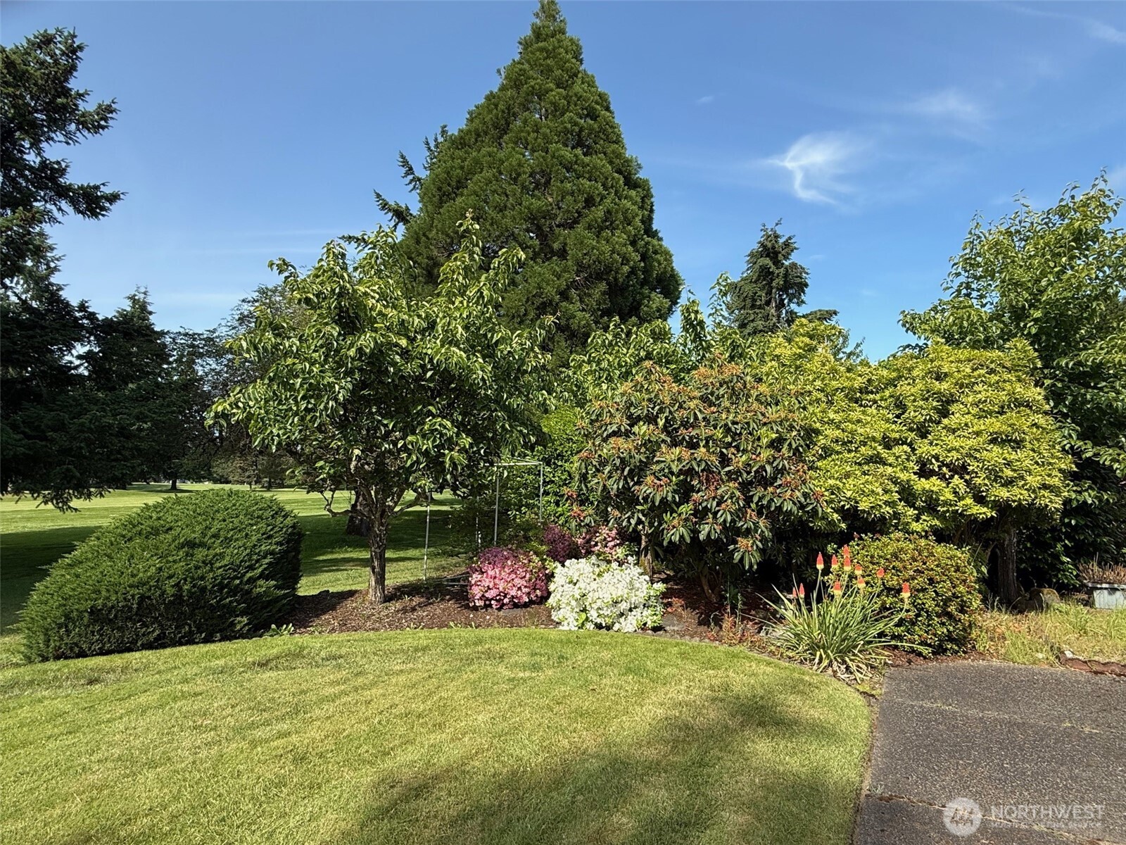 7513 Onyx Drive SW