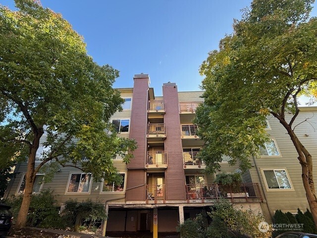 8745 Greenwood Avenue N Unit: 311