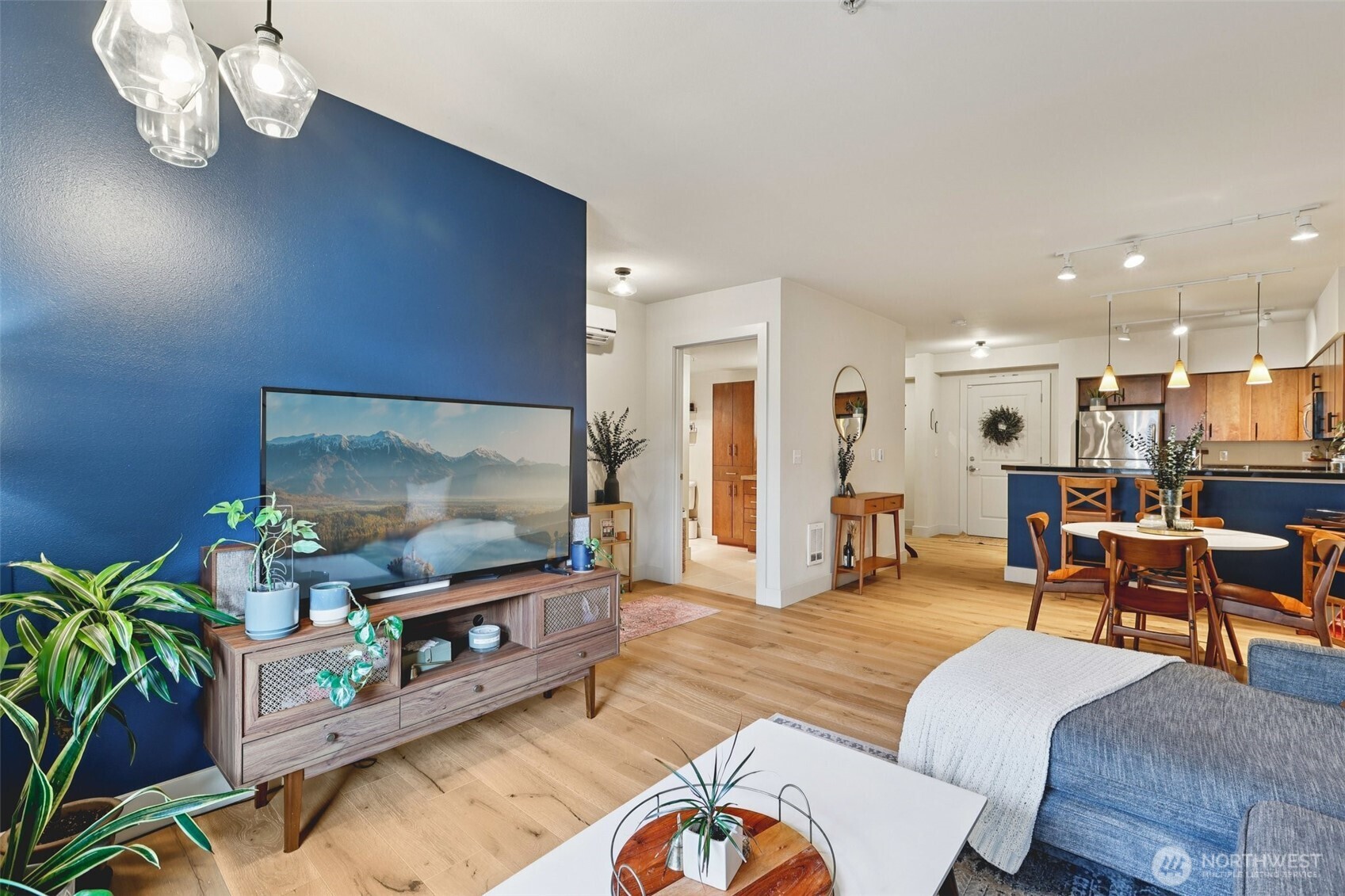 5650 24th Avenue NW Unit: 206