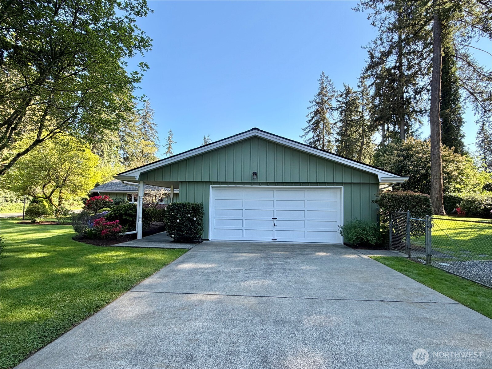 10704 Interlaaken Drive SW