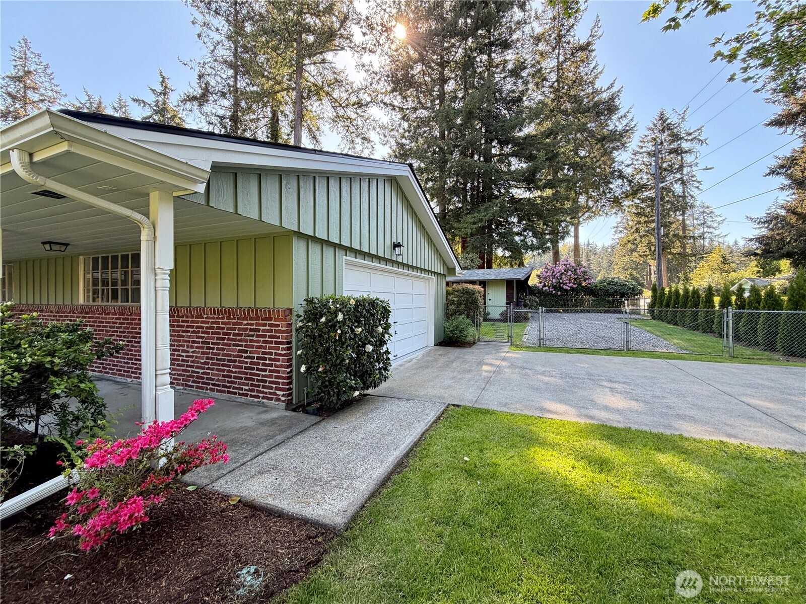 10704 Interlaaken Drive SW