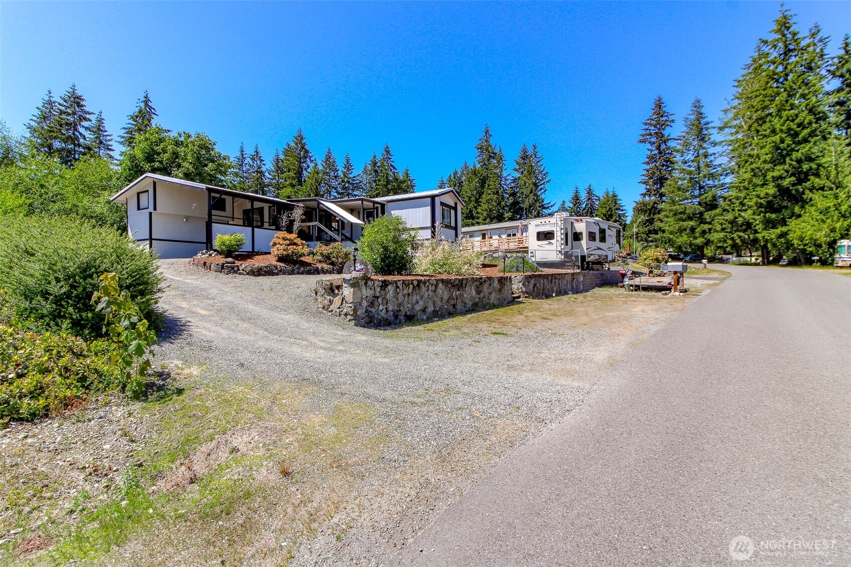 14014 Greenbelt Drive E