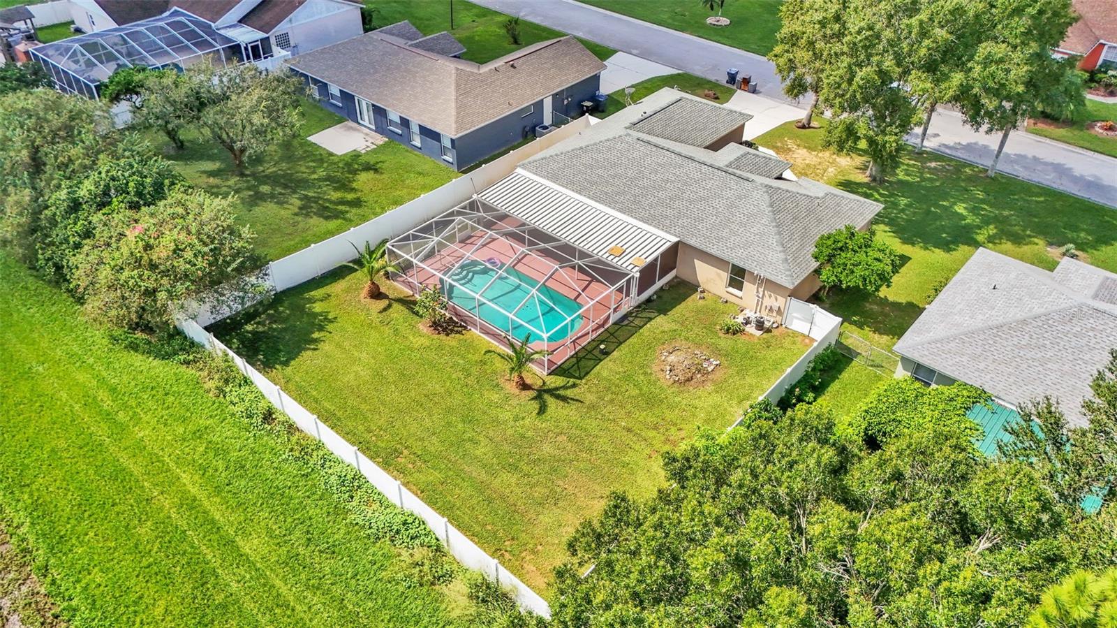 7642 HABERSHAM DR