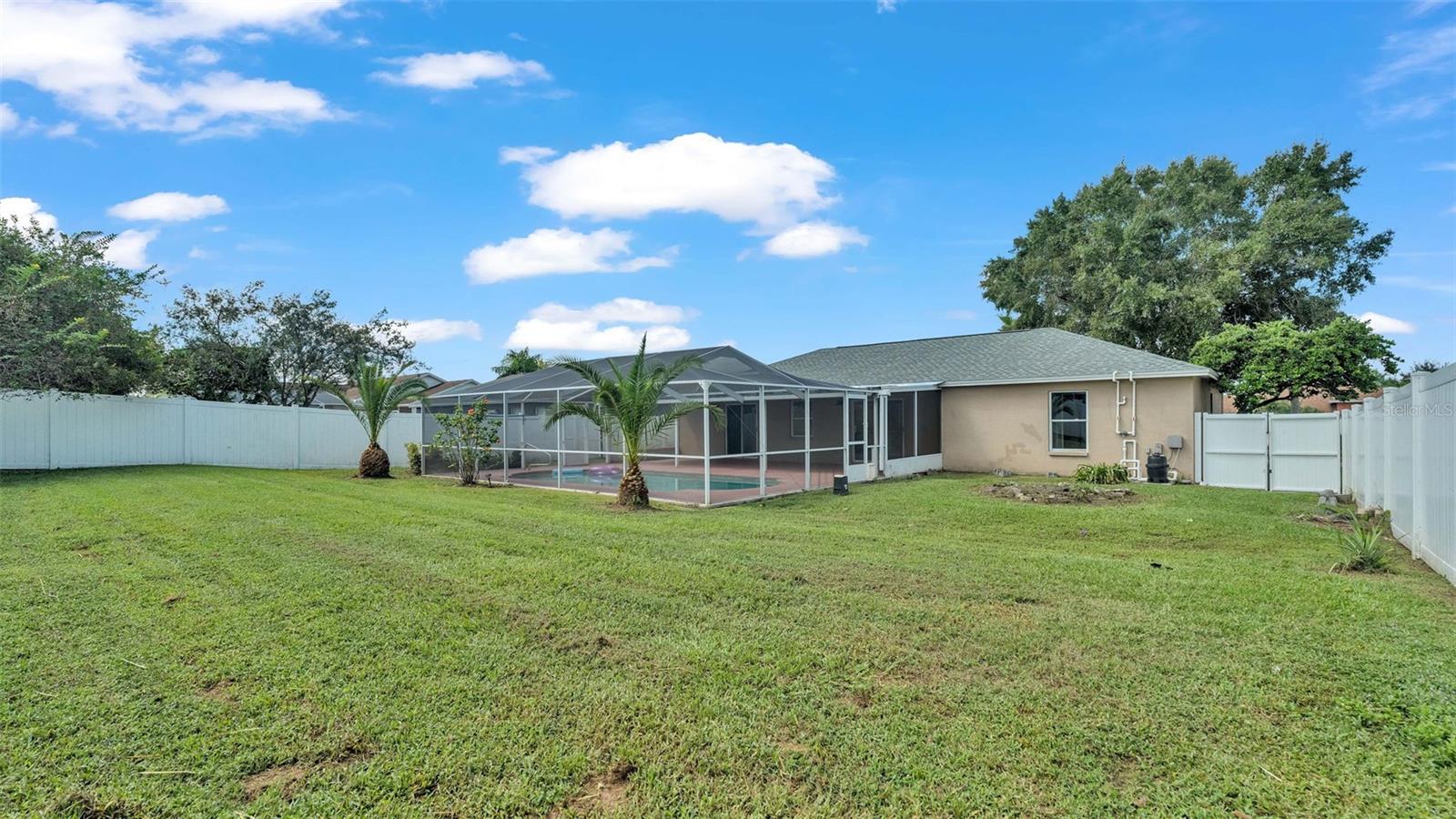 7642 HABERSHAM DR