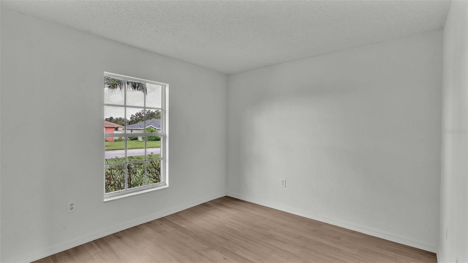 7642 HABERSHAM DR