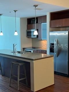 912 N CHANNELSIDE DRIVE Unit: 2505