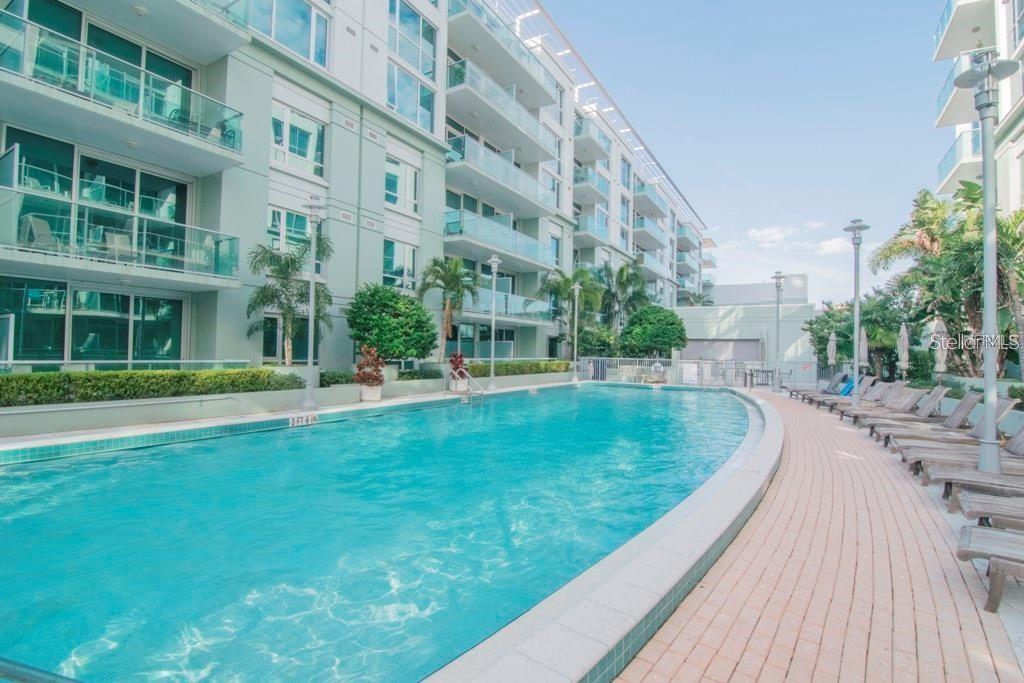 912 N CHANNELSIDE DRIVE Unit: 2505