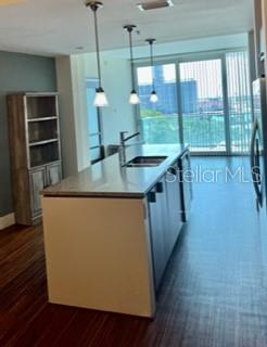 912 N CHANNELSIDE DRIVE Unit: 2505