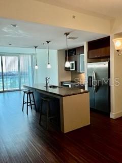 912 N CHANNELSIDE DRIVE Unit: 2505