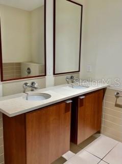 912 N CHANNELSIDE DRIVE Unit: 2505