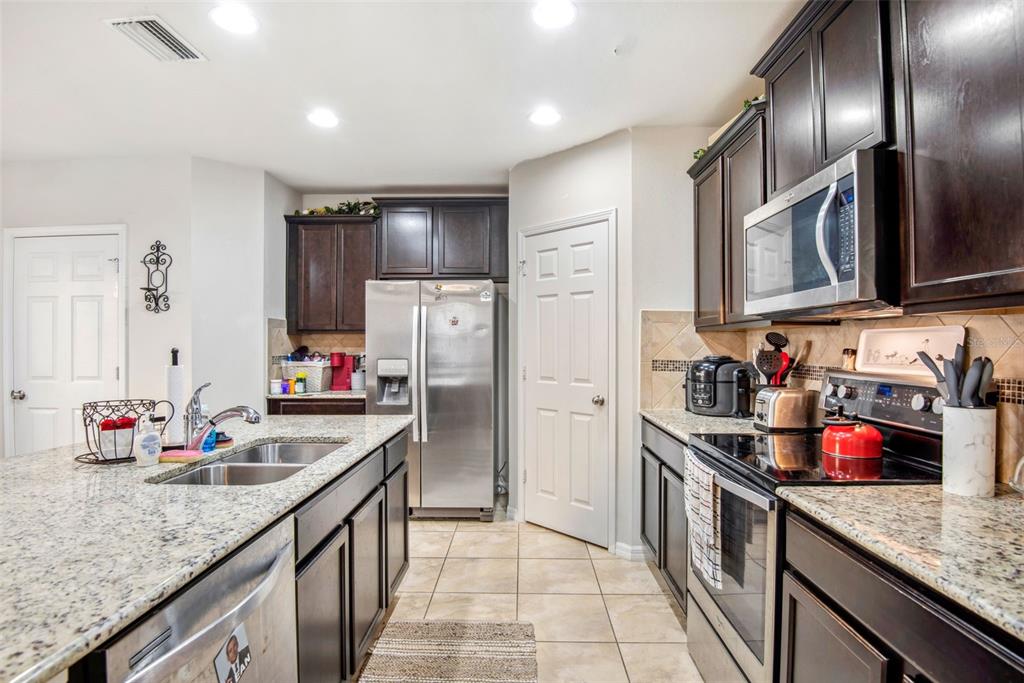 4736 SOMERSET HILL LANE