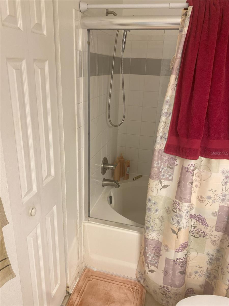 5604 PINNACLE HEIGHTS CIRCLE Unit: 102