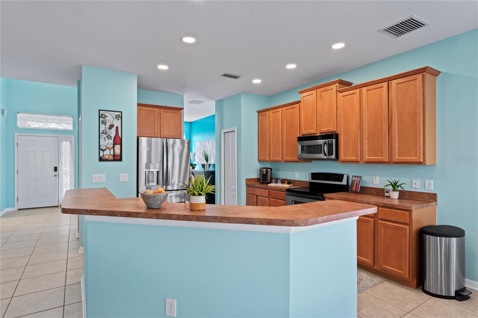 8723 SANDY PLAINS DRIVE