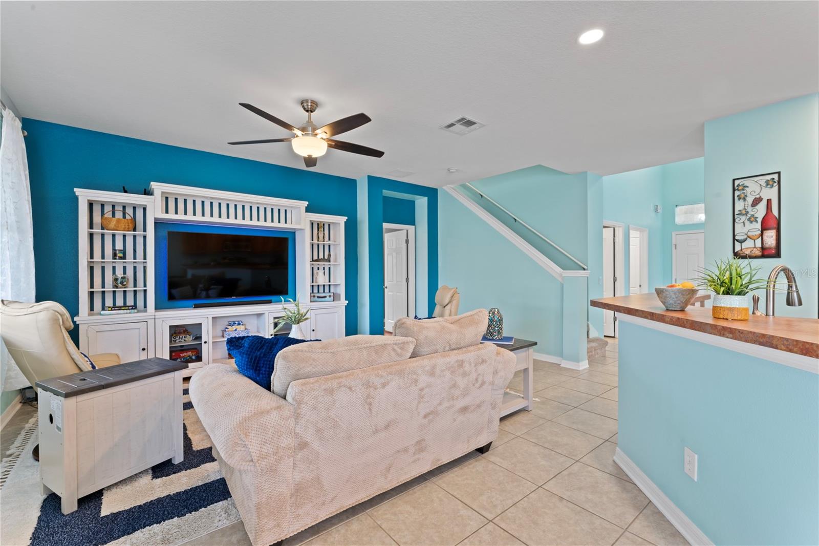 8723 SANDY PLAINS DRIVE