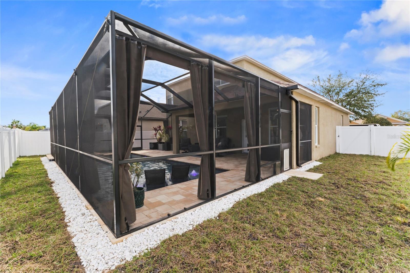 8723 SANDY PLAINS DRIVE