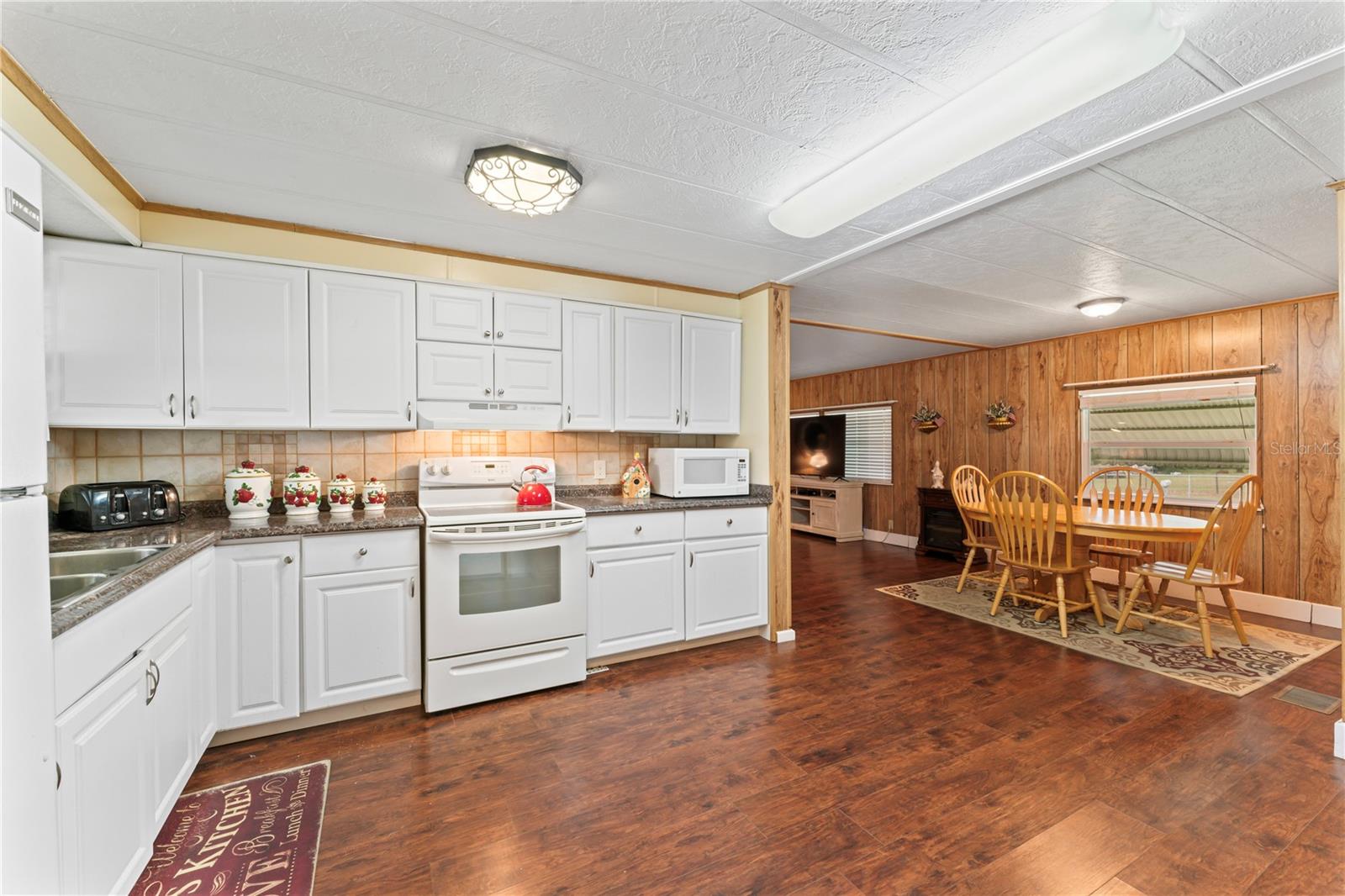 34814 APPALOOSA TRL