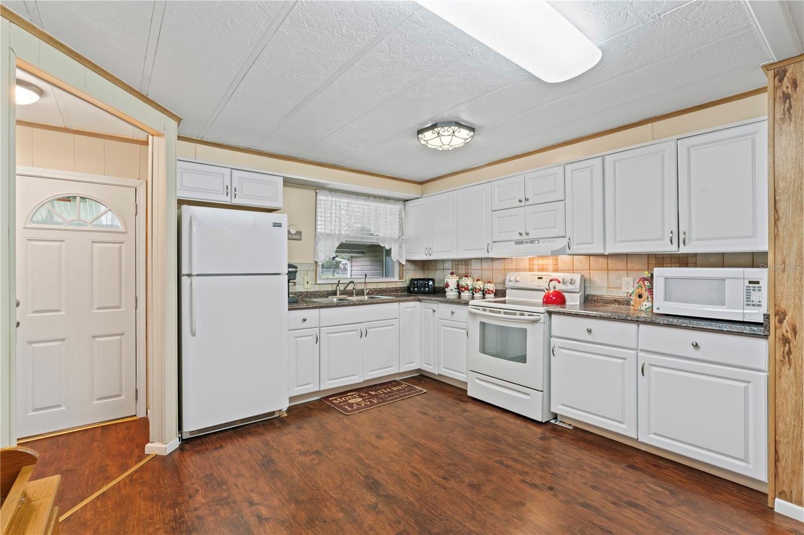 34814 APPALOOSA TRL