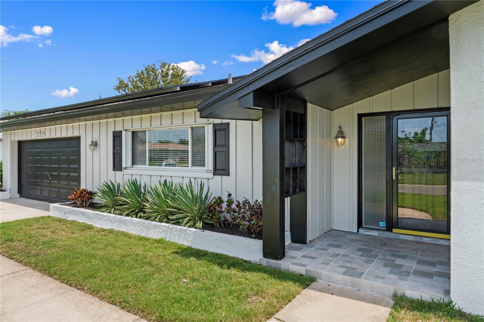 2132 ACADEMY DR