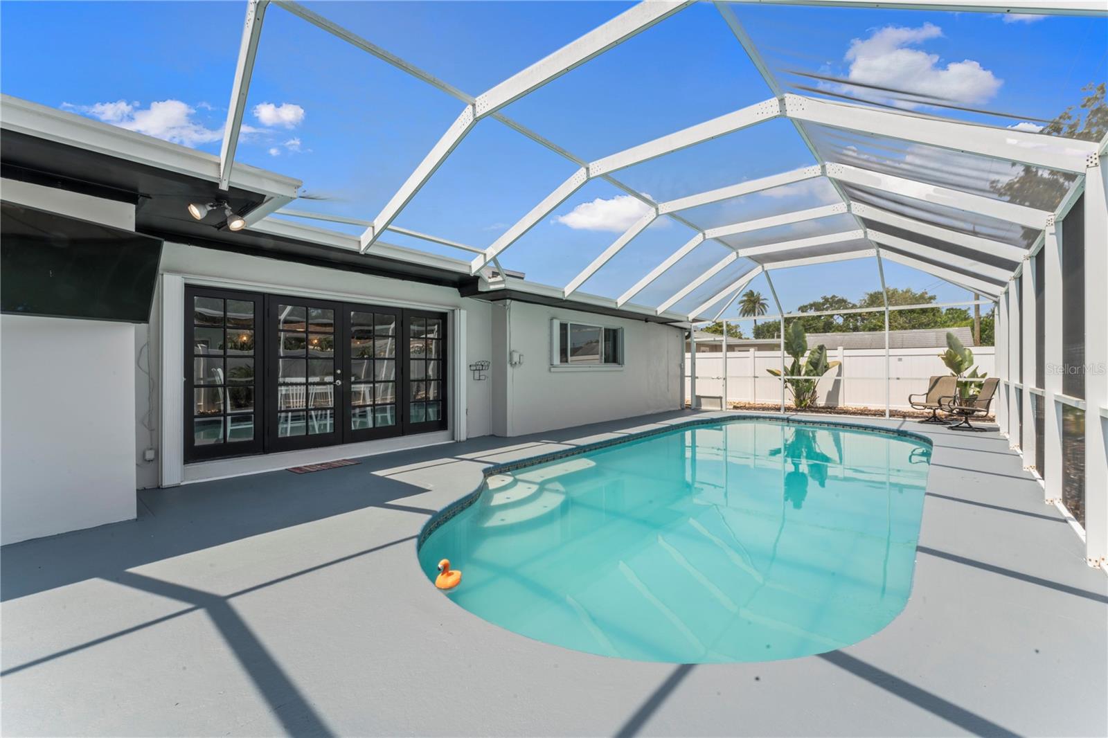 2132 ACADEMY DR
