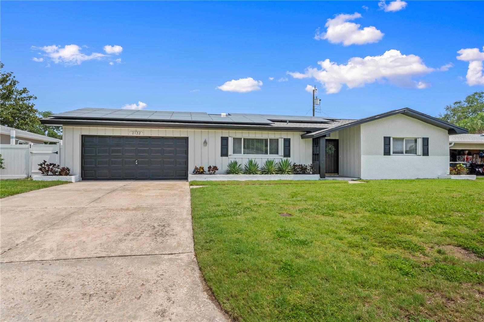 2132 ACADEMY DR