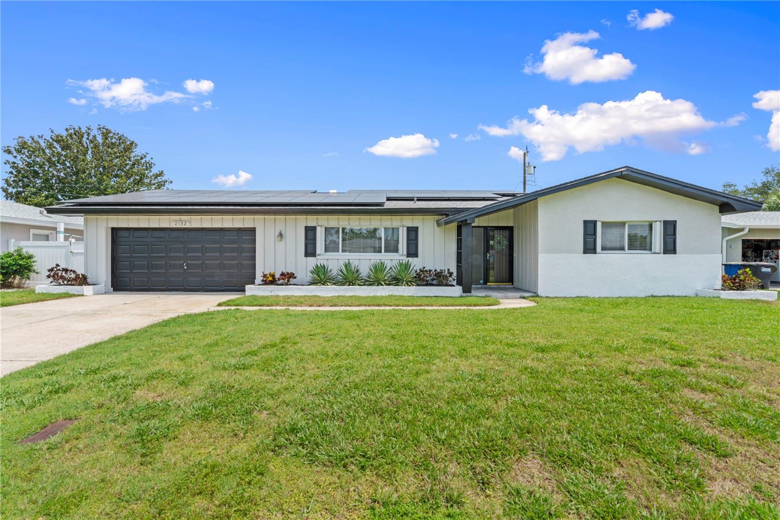 2132 ACADEMY DR