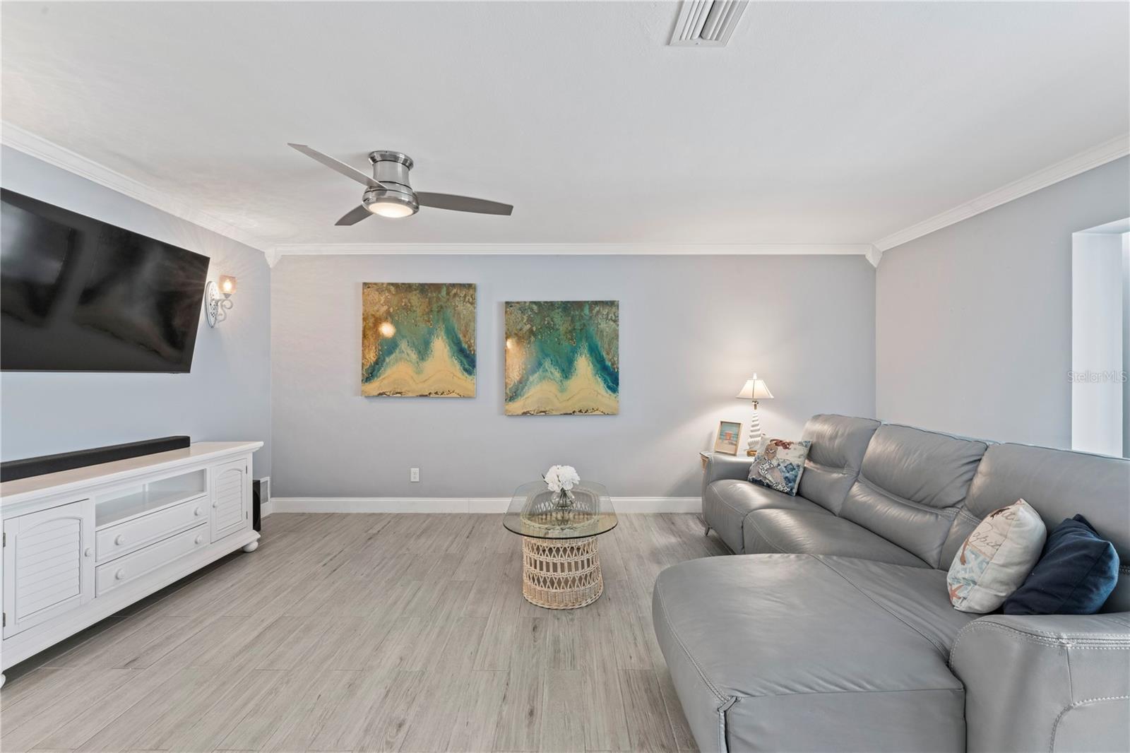 2132 ACADEMY DR