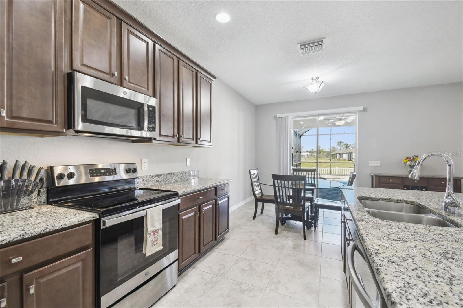 18241 ROMANESQUE CT