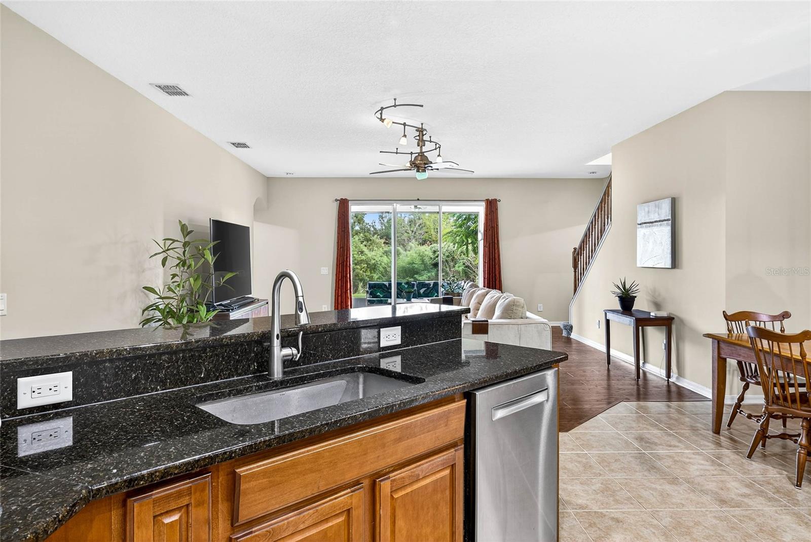 10859 BREAKING ROCKS DR