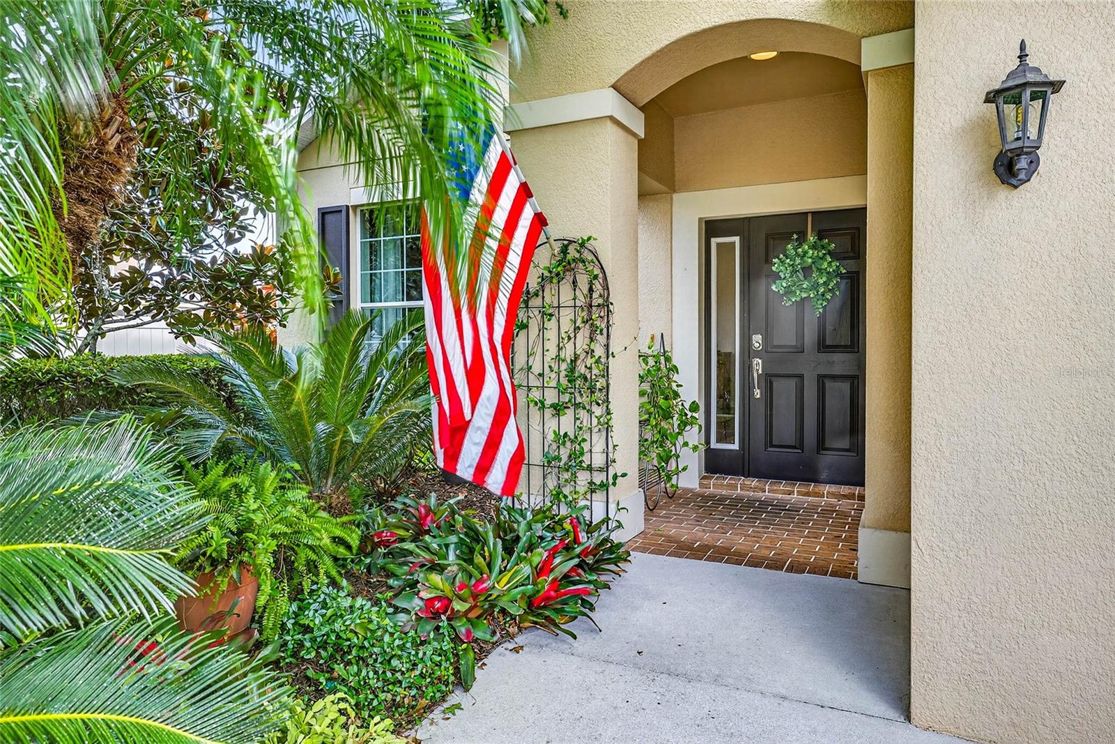 10859 BREAKING ROCKS DR