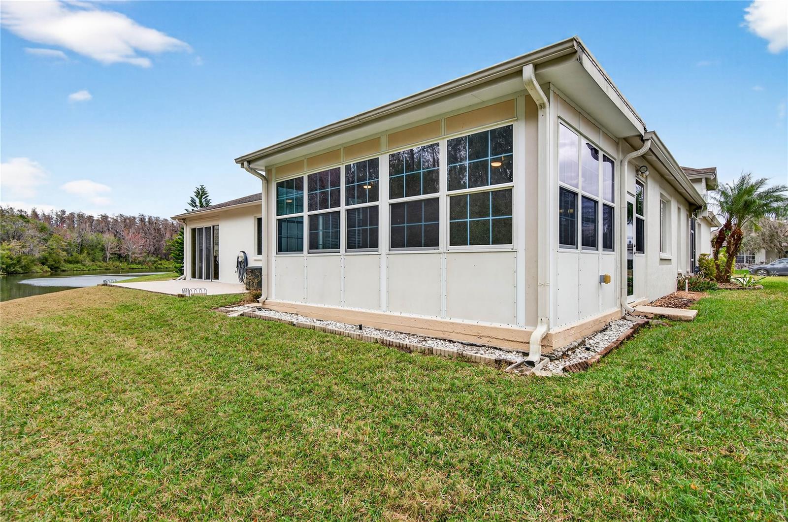 1737 SASSAFRAS DR