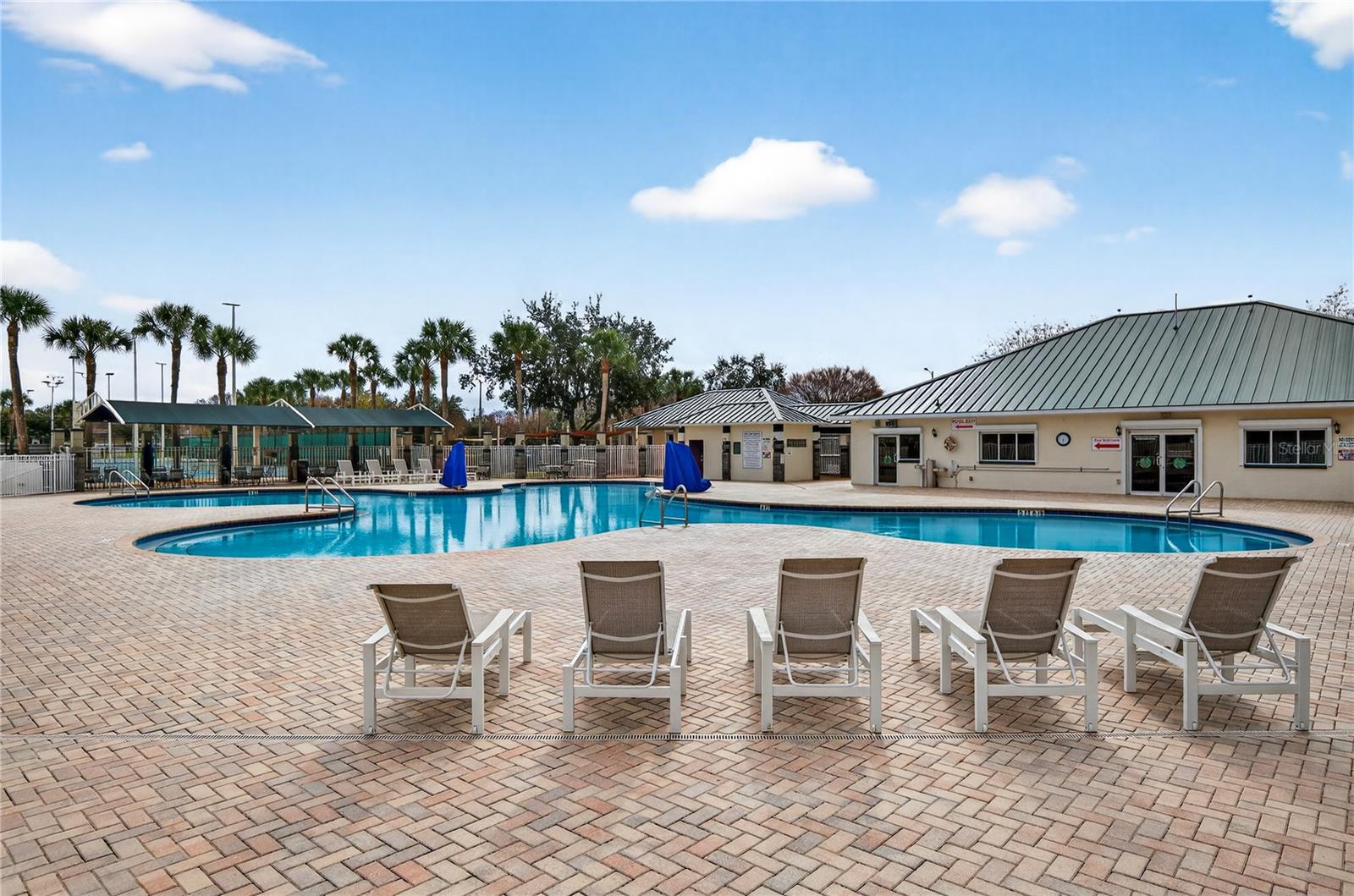 1737 SASSAFRAS DR