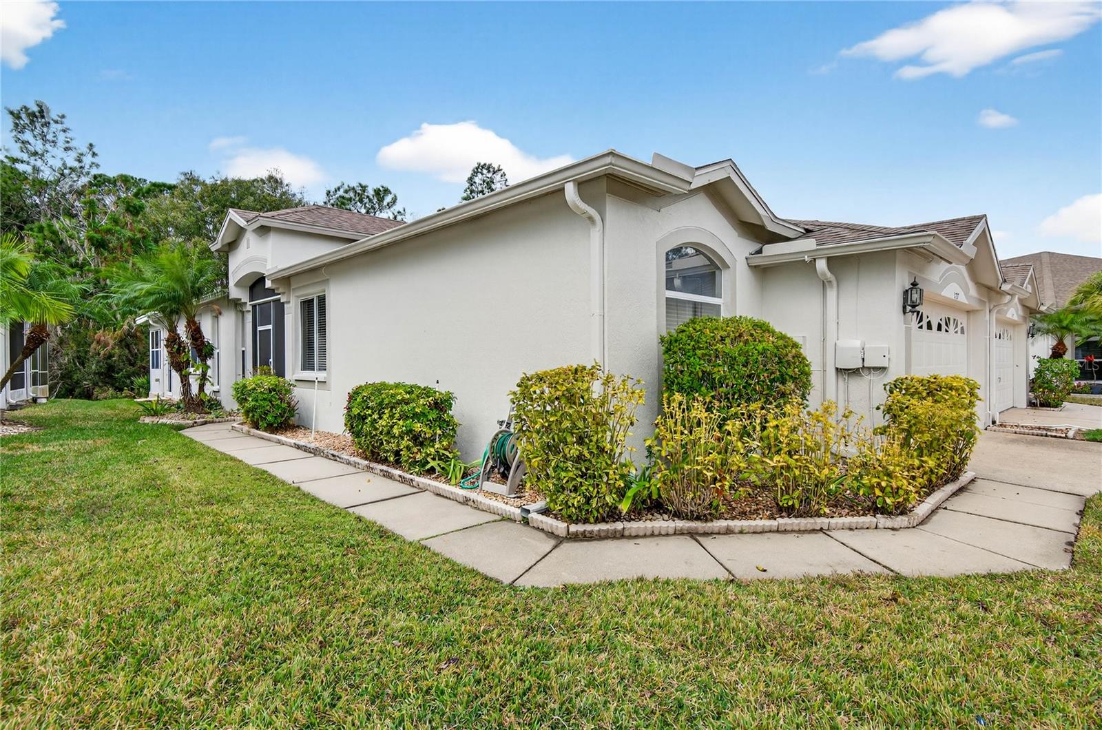 1737 SASSAFRAS DR