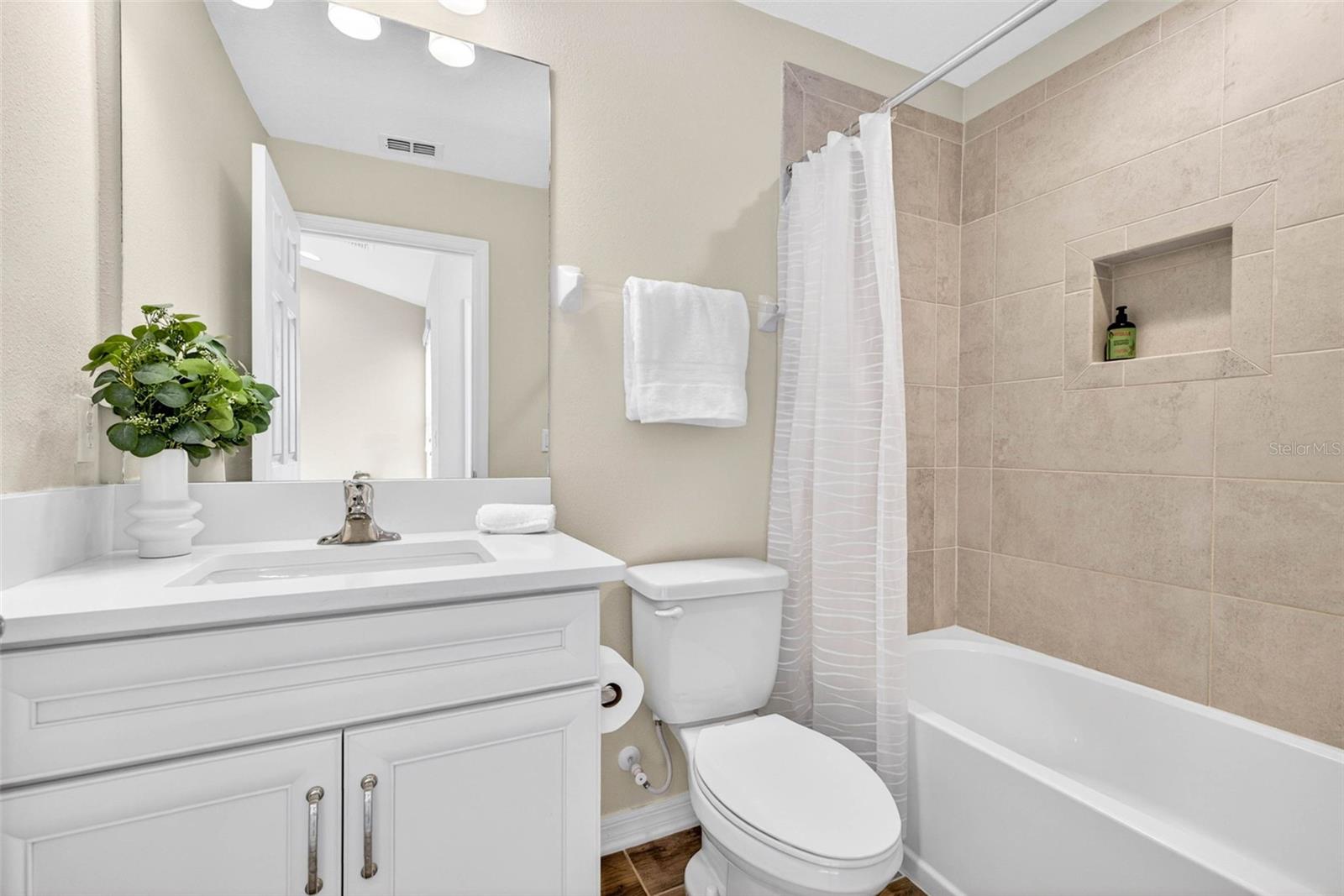 2464 STAPLEFORD PL