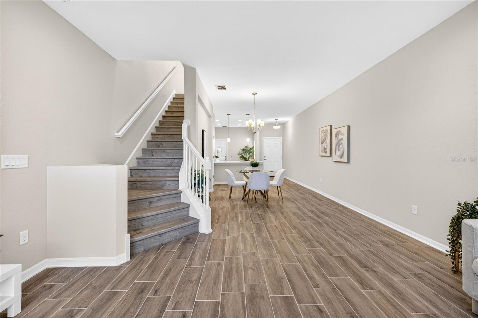 2464 STAPLEFORD PL