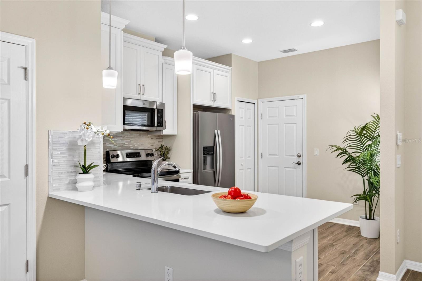 2464 STAPLEFORD PL