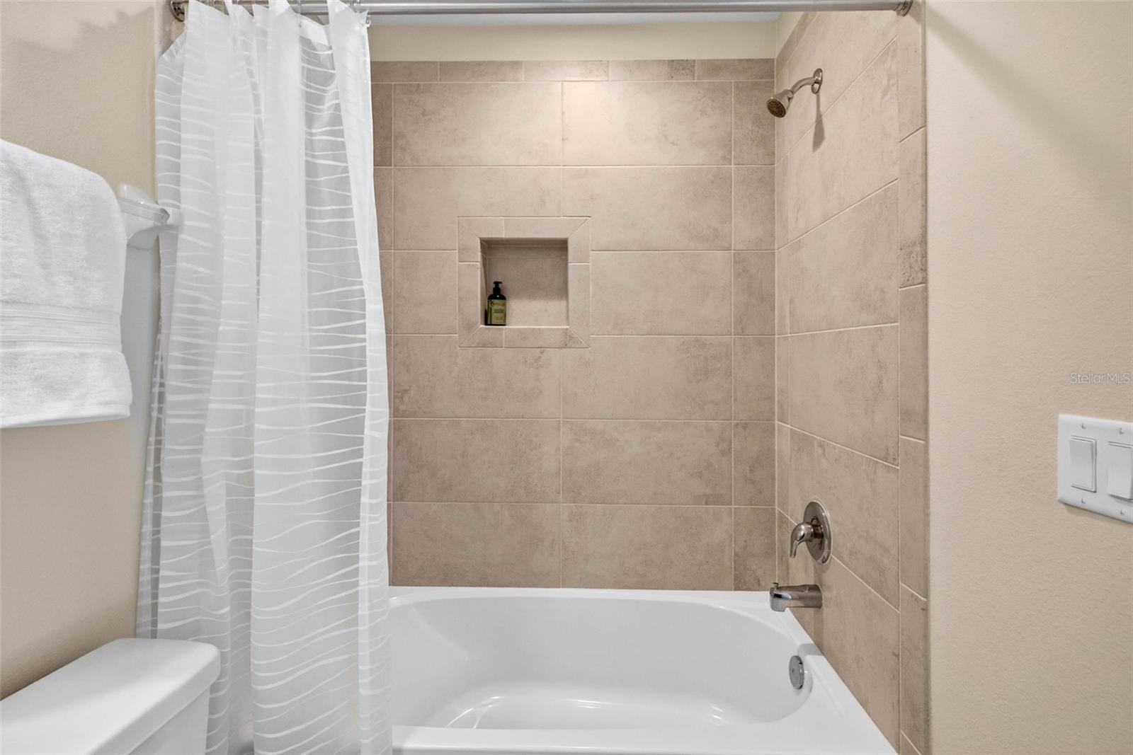 2464 STAPLEFORD PL