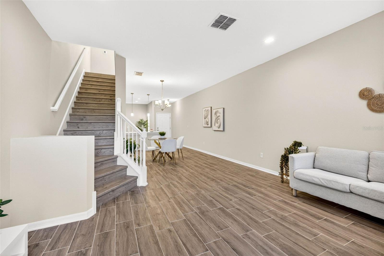 2464 STAPLEFORD PL