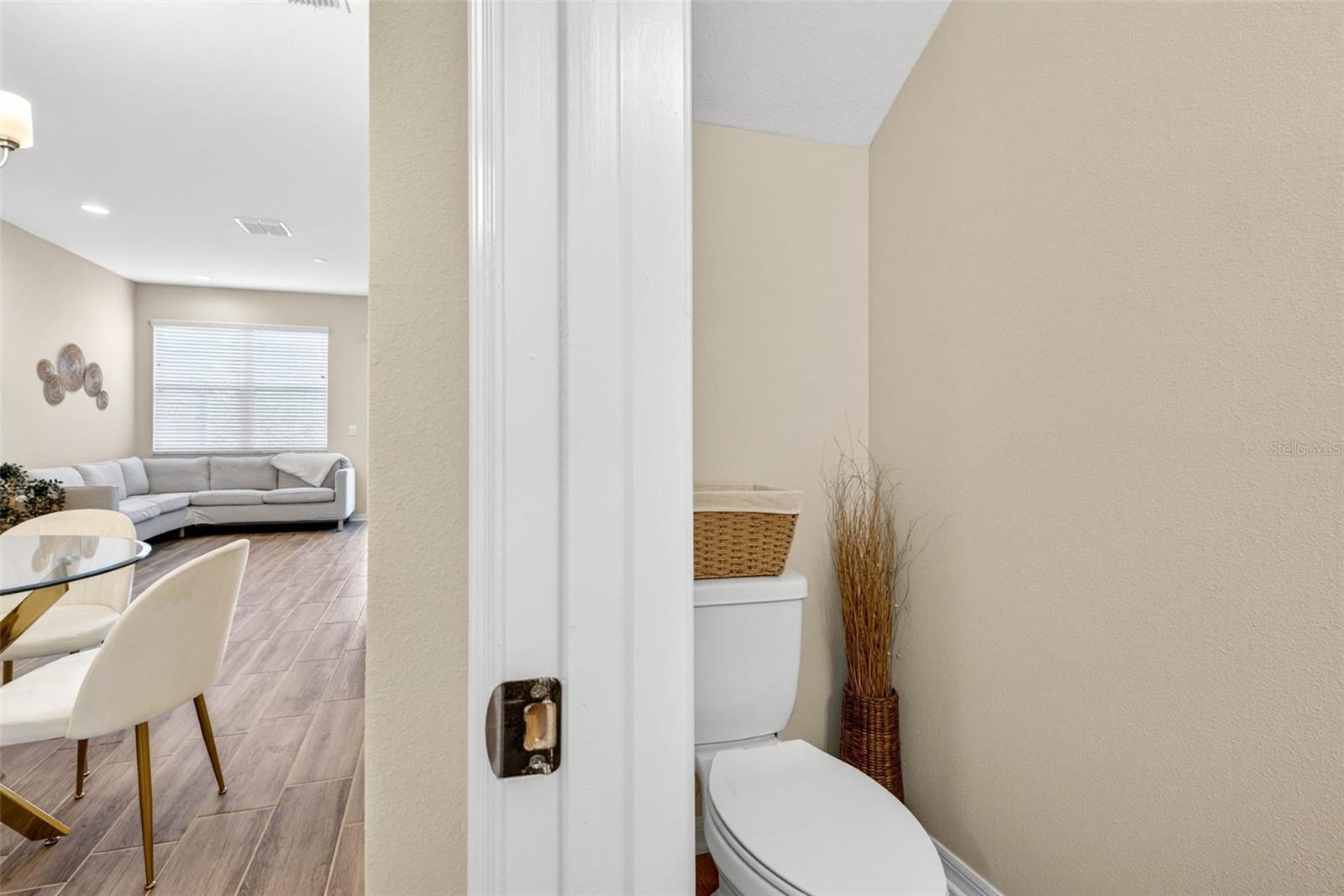 2464 STAPLEFORD PL