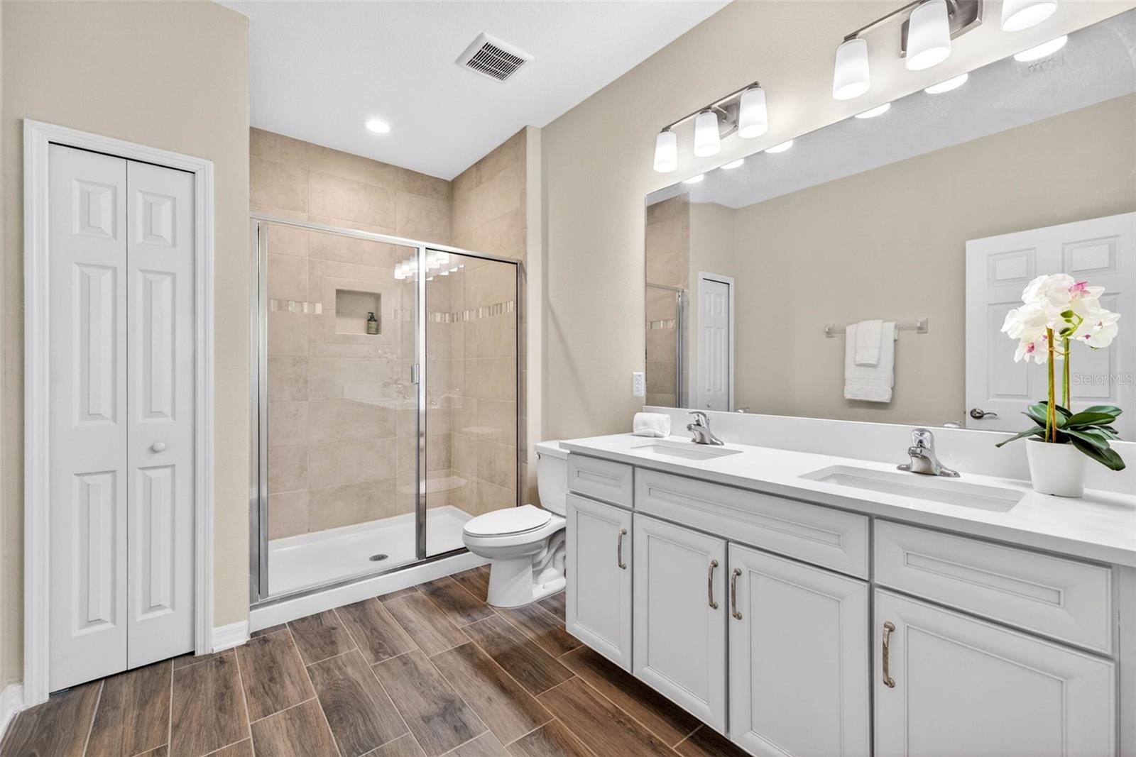 2464 STAPLEFORD PL