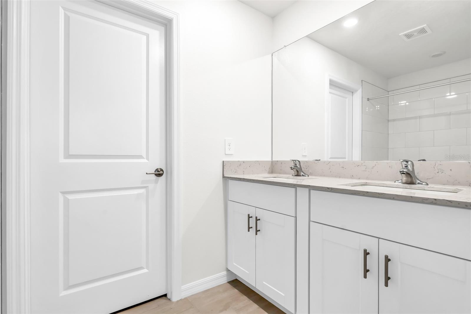 11672 RADIANT SHORE LOOP