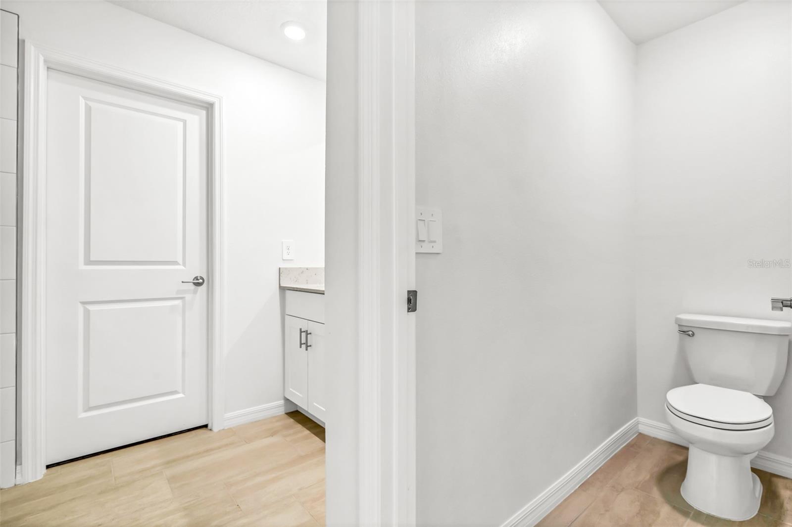 11672 RADIANT SHORE LOOP