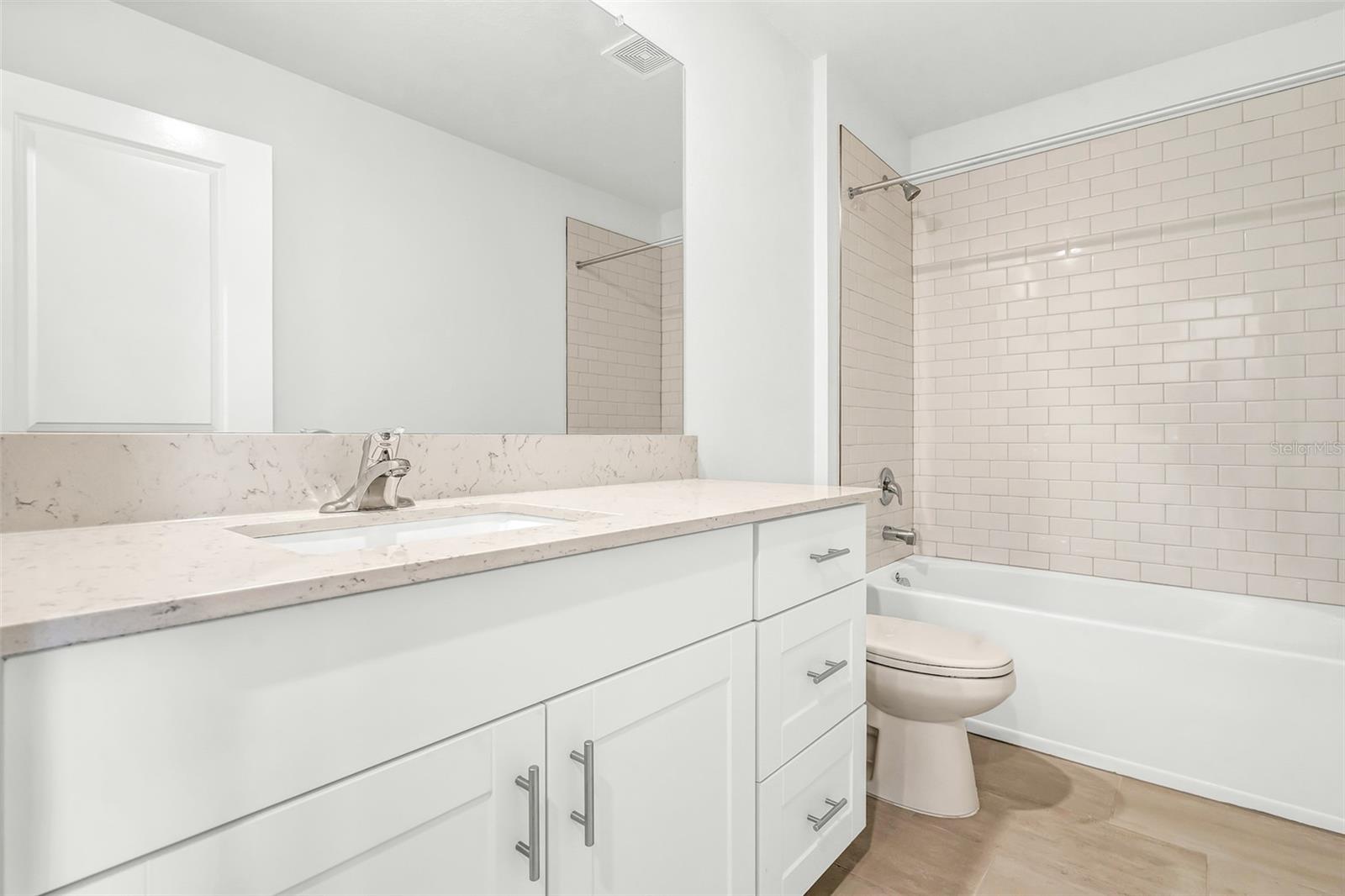 11672 RADIANT SHORE LOOP