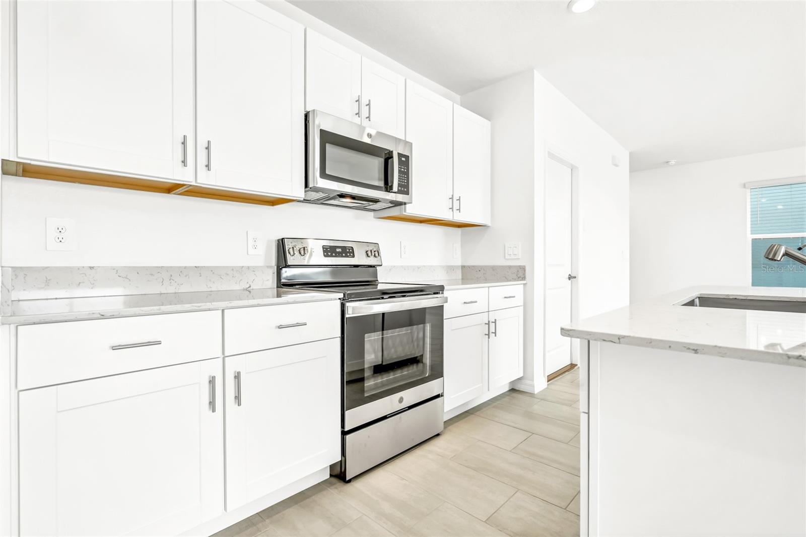 11672 RADIANT SHORE LOOP