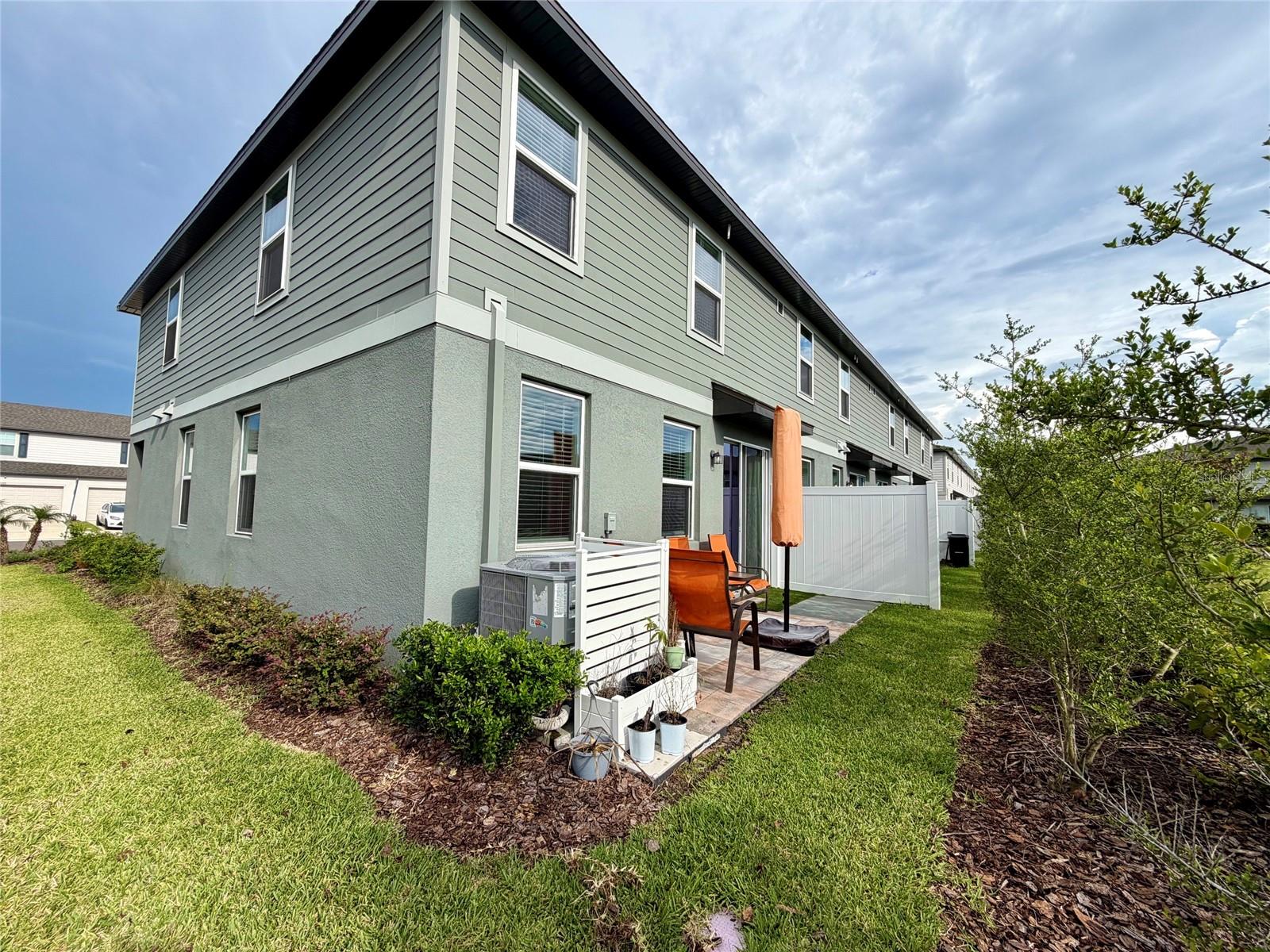 7687 INTREPID RD
